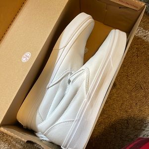 Brand new never worn vans